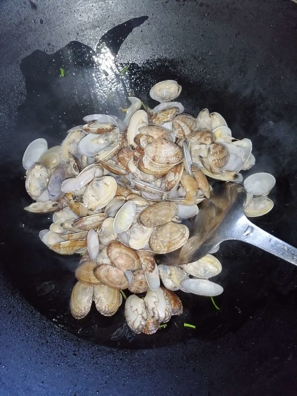 Stir-fried Clams recipe