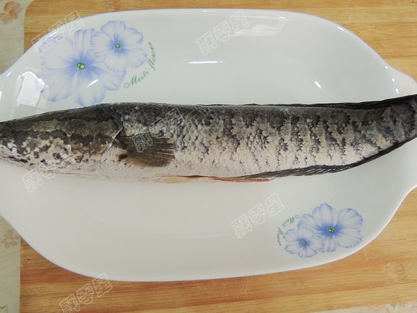 Grilled Snakehead Fish with Garlic recipe