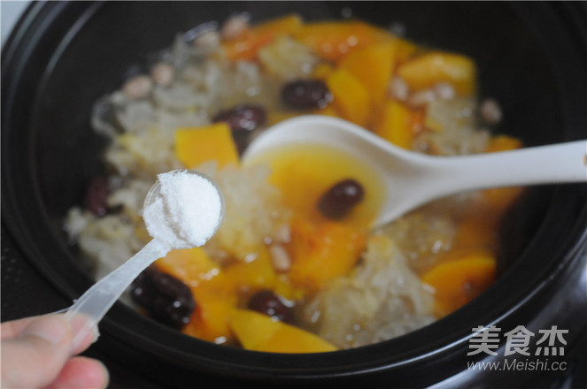 Tremella Pumpkin Soup for Enriching Blood recipe