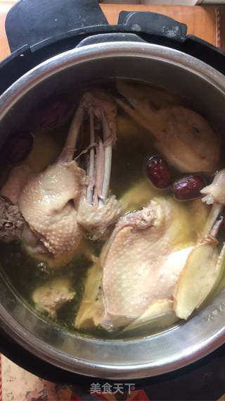 Duck Soup with Yuba and White Fungus recipe