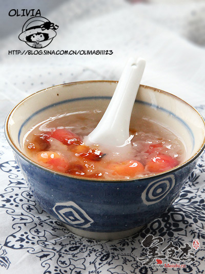 Cherry Peach Gum White Fungus Soup recipe