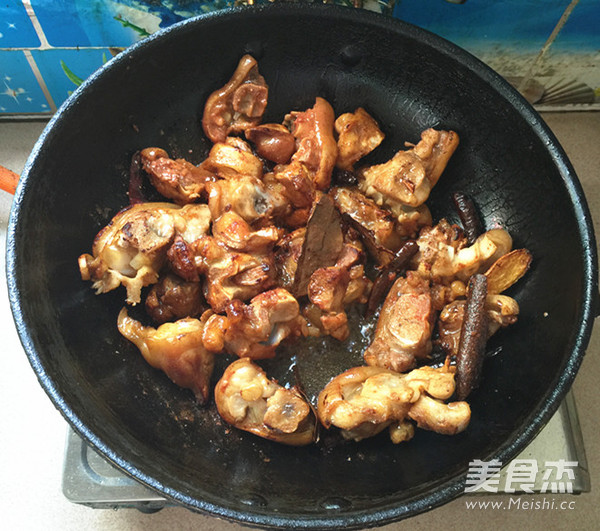 Braised Pork Trotters with Dried Bamboo Shoots recipe