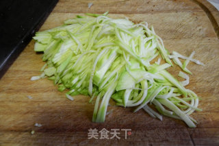 Stir-fried Shrimps with Zucchini recipe