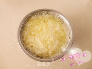 Hot and Sour Potato Shreds recipe