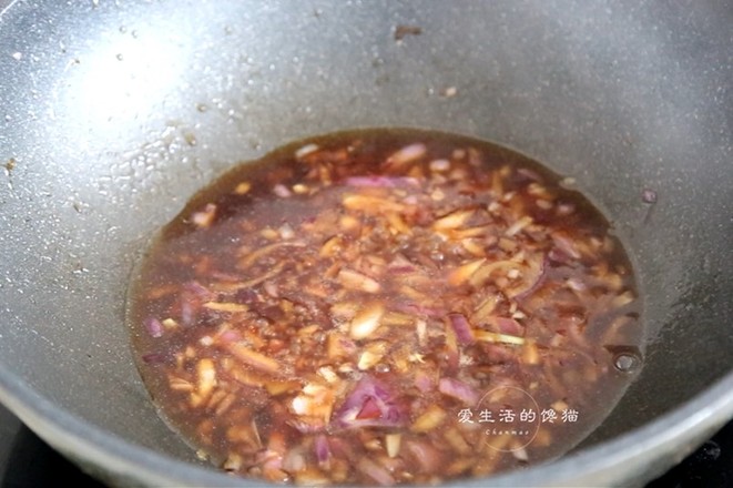 Fried Spiral Noodles recipe