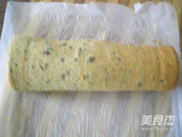 Red Date Cake Roll recipe