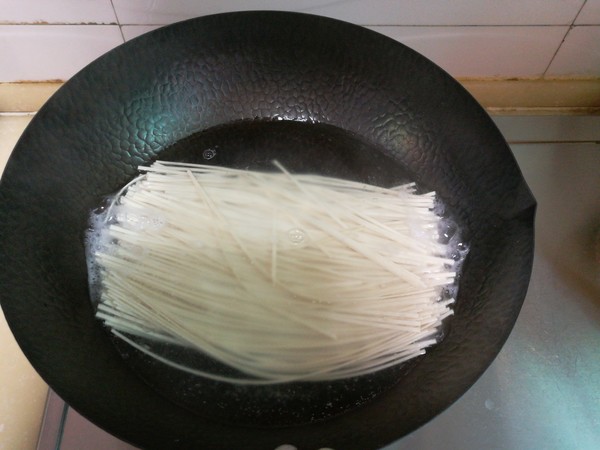 Lentil Braised Noodles recipe