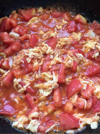 Scrambled Eggs with Tomatoes recipe