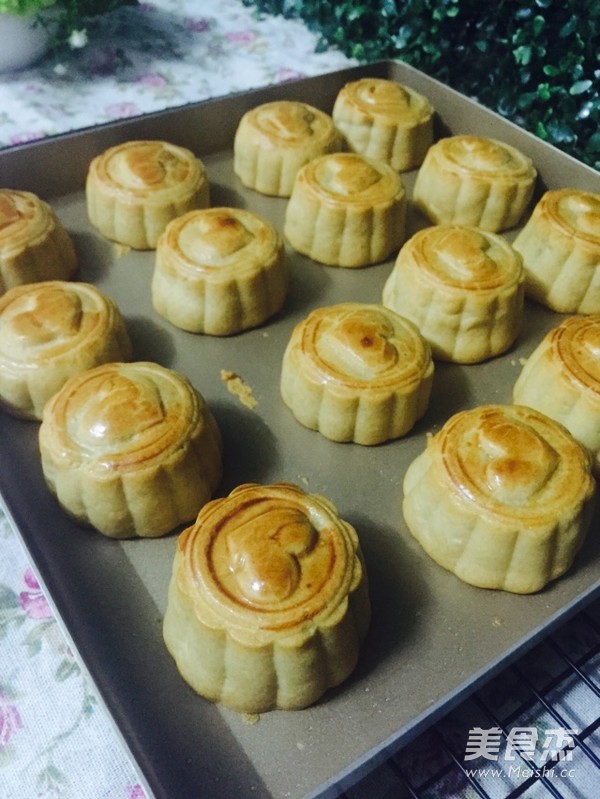 Cantonese-style Moon Cakes recipe