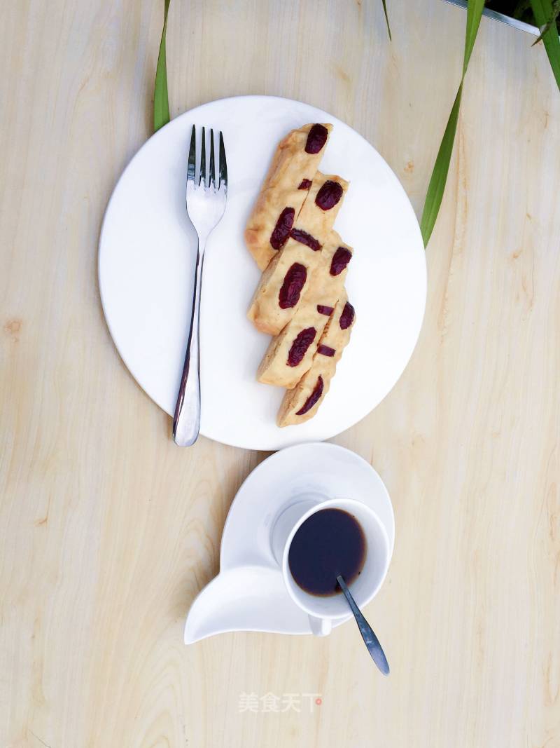 Red Date Cake recipe