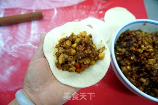 Sauce Pork and Bamboo Shoots Big Buns recipe