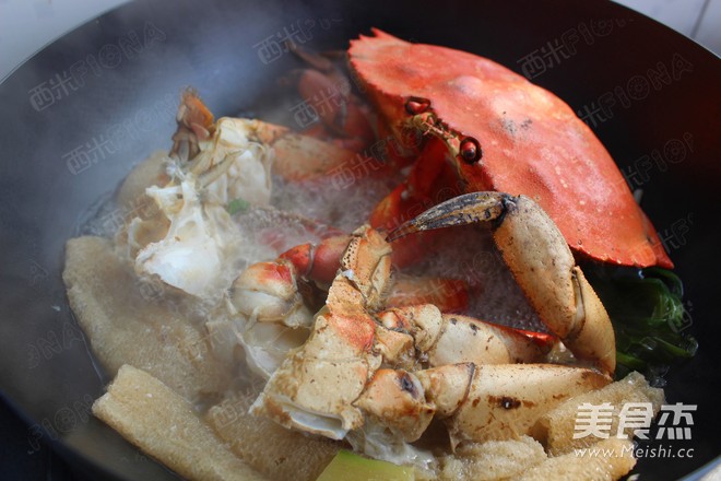 Bamboo Fungus Simmered Treasure Crab recipe
