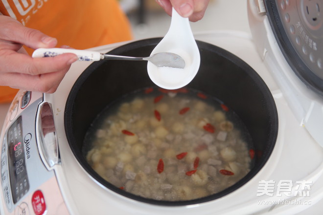 Lotus Seed and Barley Fitness Soup recipe