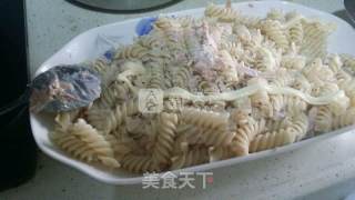 Tuna and Black Pepper Spiral Noodles recipe