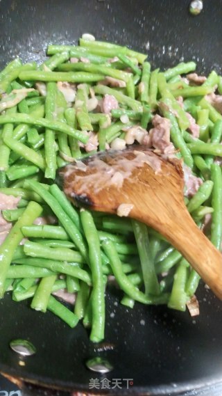 Stir-fried Beef with Beans recipe