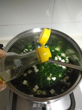 Spinach and Tofu Soup recipe