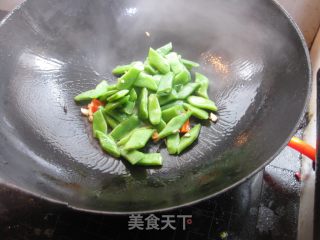 Stir-fried String Beans with Tomato Sauce recipe