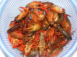 The Season of Fangs and Claws is Crazy-[spicy Crayfish] recipe