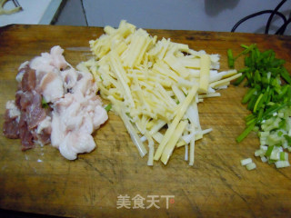 Colored Pork Bamboo Shoots recipe