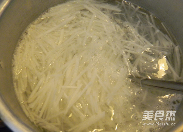 Carrot Shredded Boiled Meatballs recipe