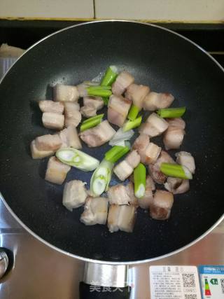 Braised Pork with Taro recipe