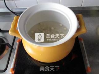 #aca烤明星大赛#rose Lotus Seed Cake recipe