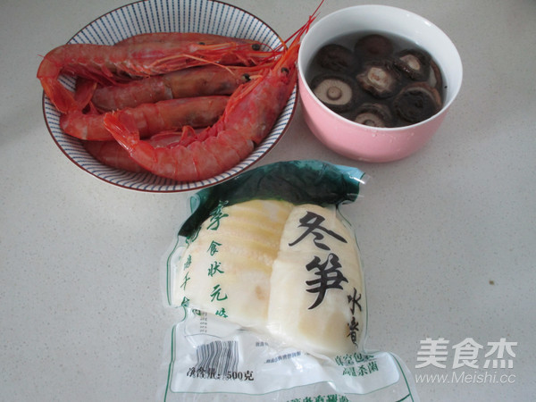Braised Prawns with Winter Bamboo Shoots and Mushrooms recipe
