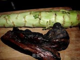 Stir-fried Bacon with Lettuce recipe
