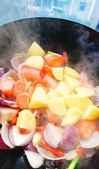 Spicy Sausage with Potatoes recipe