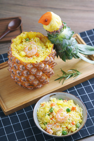 Niaoyuhuaxiang Pineapple Fried Rice [teacher Kong to Cook]