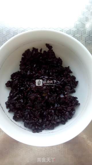 Nut Two-color Glutinous Rice Cake recipe