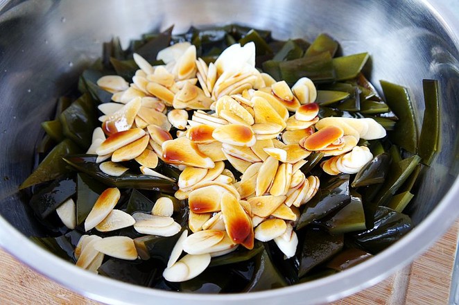 Pickled Pepper Kelp Root recipe
