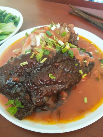 Sichuan-style Braised Pork Knuckle