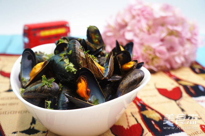 French Steamed Mussels recipe