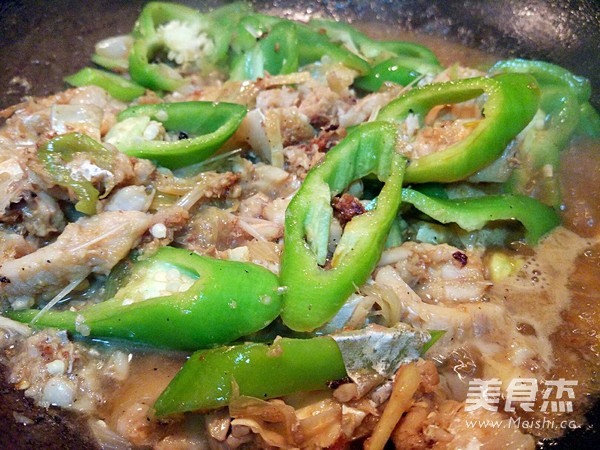 Braised Fish Belly with Green Pepper recipe