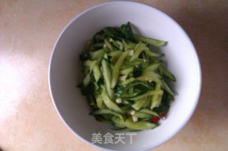 Spicy Pickled Cucumber Shreds recipe