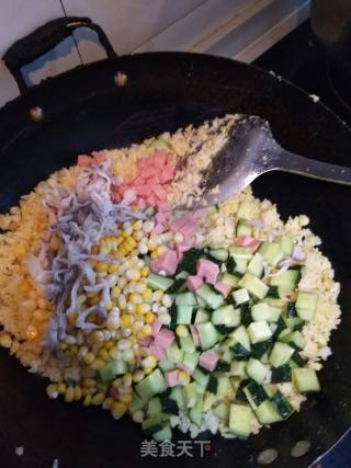 Refreshing Egg Ham Fried Rice recipe