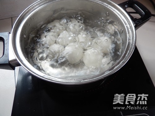 Osmanthus Sesame Sugar Dumplings recipe