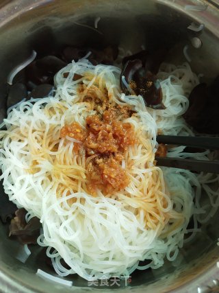 Fungus Mixed with Vermicelli recipe