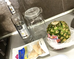 Pineapple Wine/vodka 40° Waiting for Maturation (fastest 1 Month) recipe