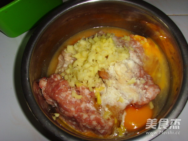 Mei Cai Fresh Pork Bun recipe