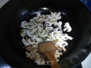 Stir-fried Pork with Mushroom recipe