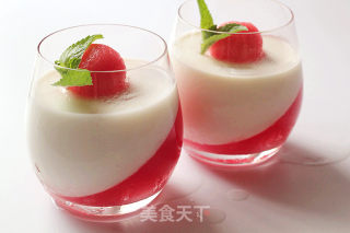 Cool and Refreshing in Summer. 【watermelon Milk Jelly】 recipe