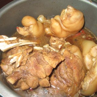 Dongpo Pig's Trotters-hakka Cuisine recipe