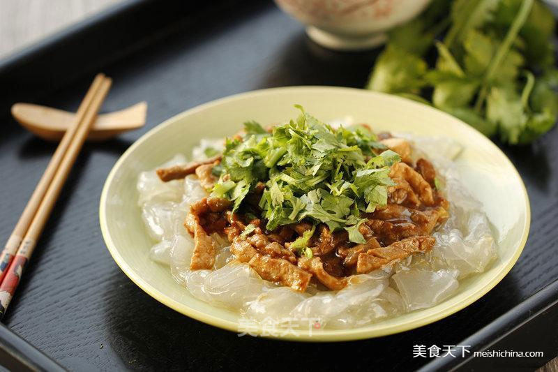 Coriander Shredded Pork with Peeled recipe