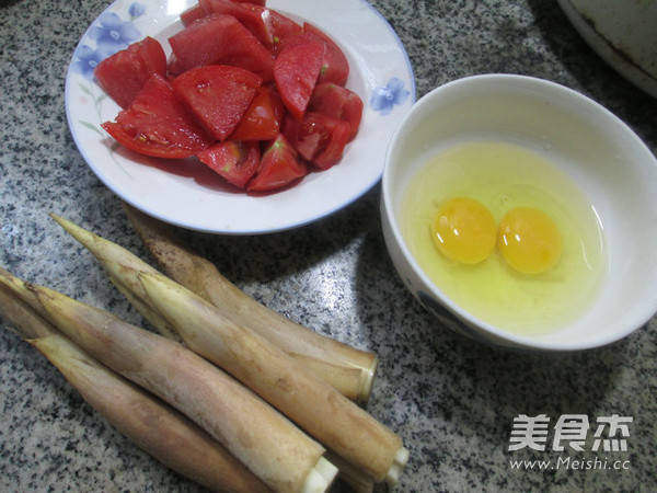 Egg, Tomato, Whip and Bamboo Soup recipe