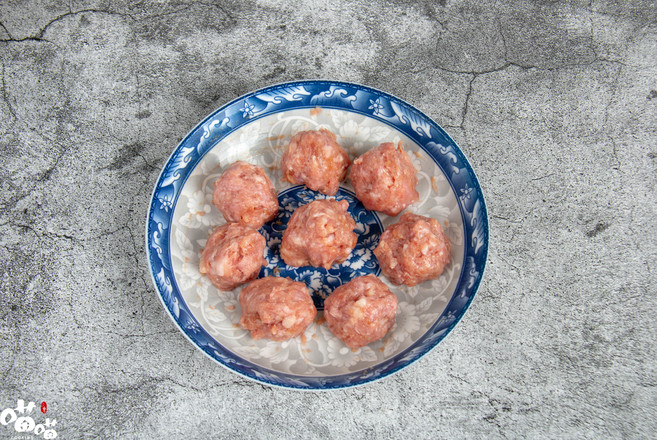 White Radish Meatball Soup recipe