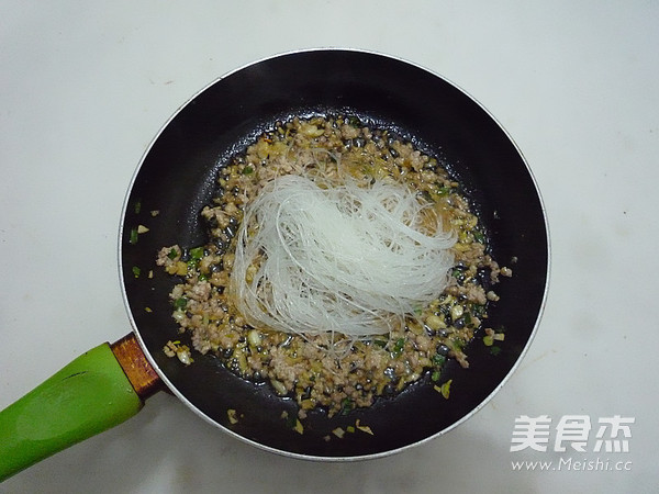 Shrimp and Vermicelli in Clay Pot recipe