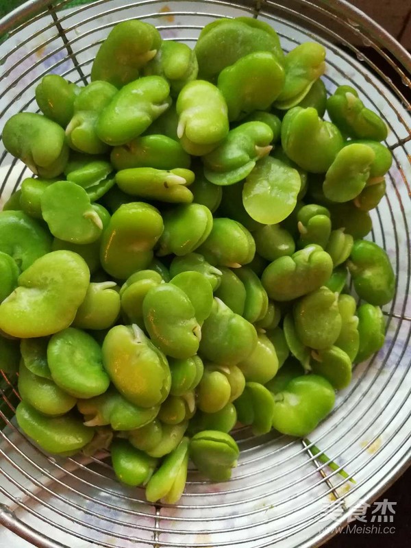 Roasted Broad Beans with Scallion Mustard recipe