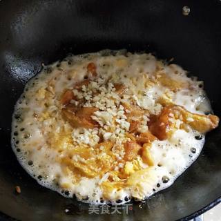 Scrambled Eggs with Green Peppers recipe